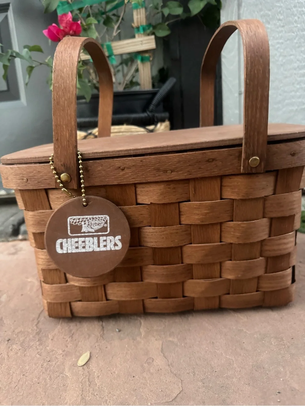 Vintage 1940 soben Wood picnic basket in pristine conditions